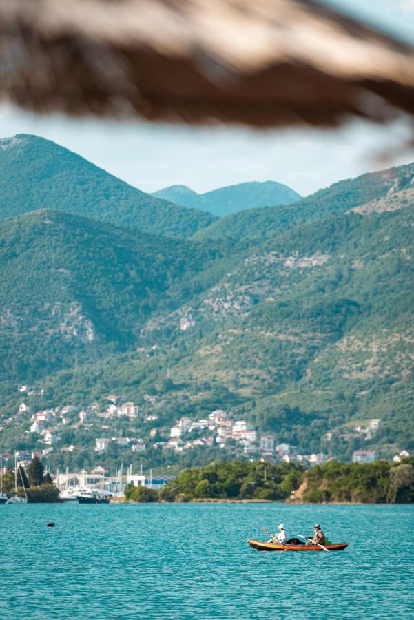 Aquata Apartments Tivat Exterior photo