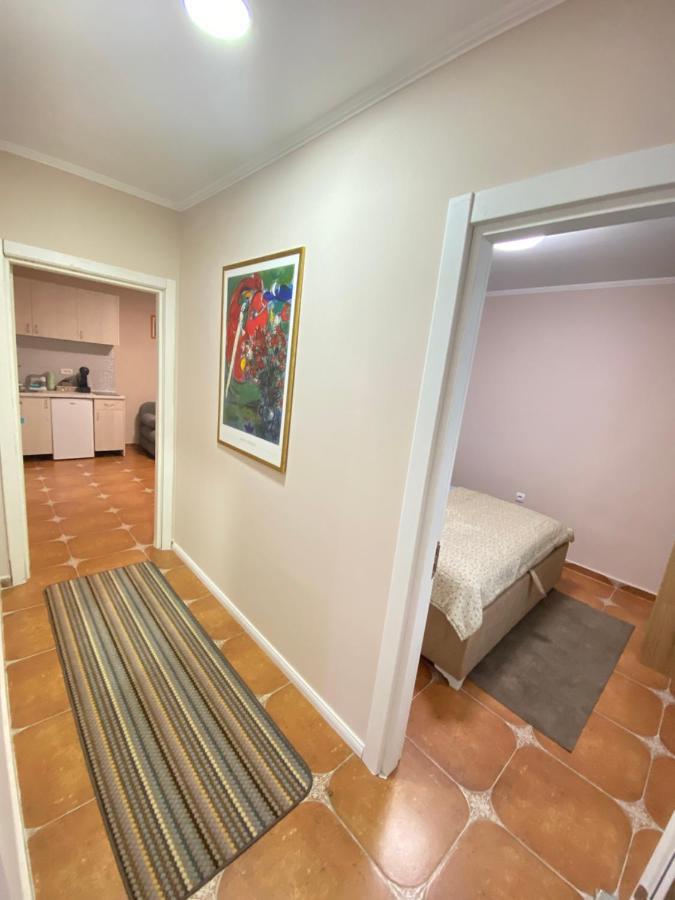 Aquata Apartments Tivat Exterior photo