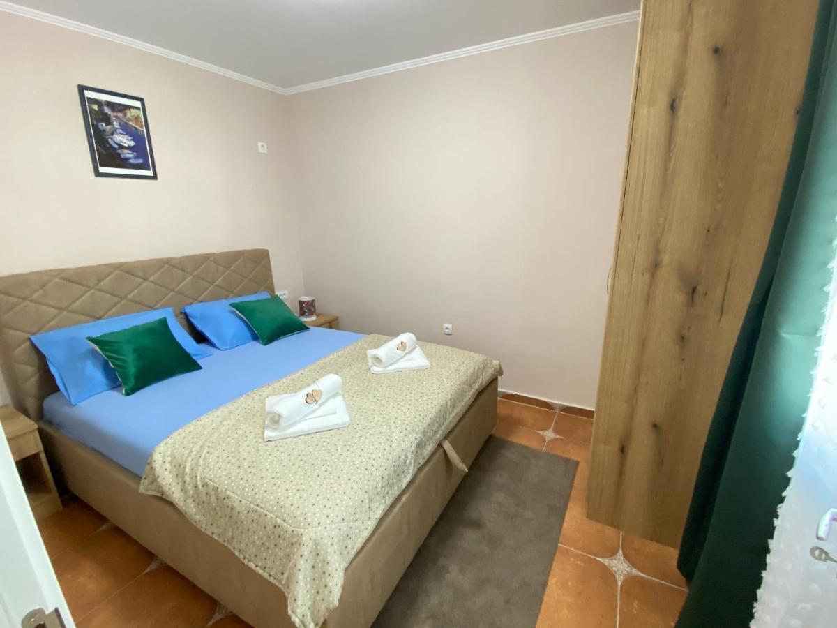Aquata Apartments Tivat Exterior photo